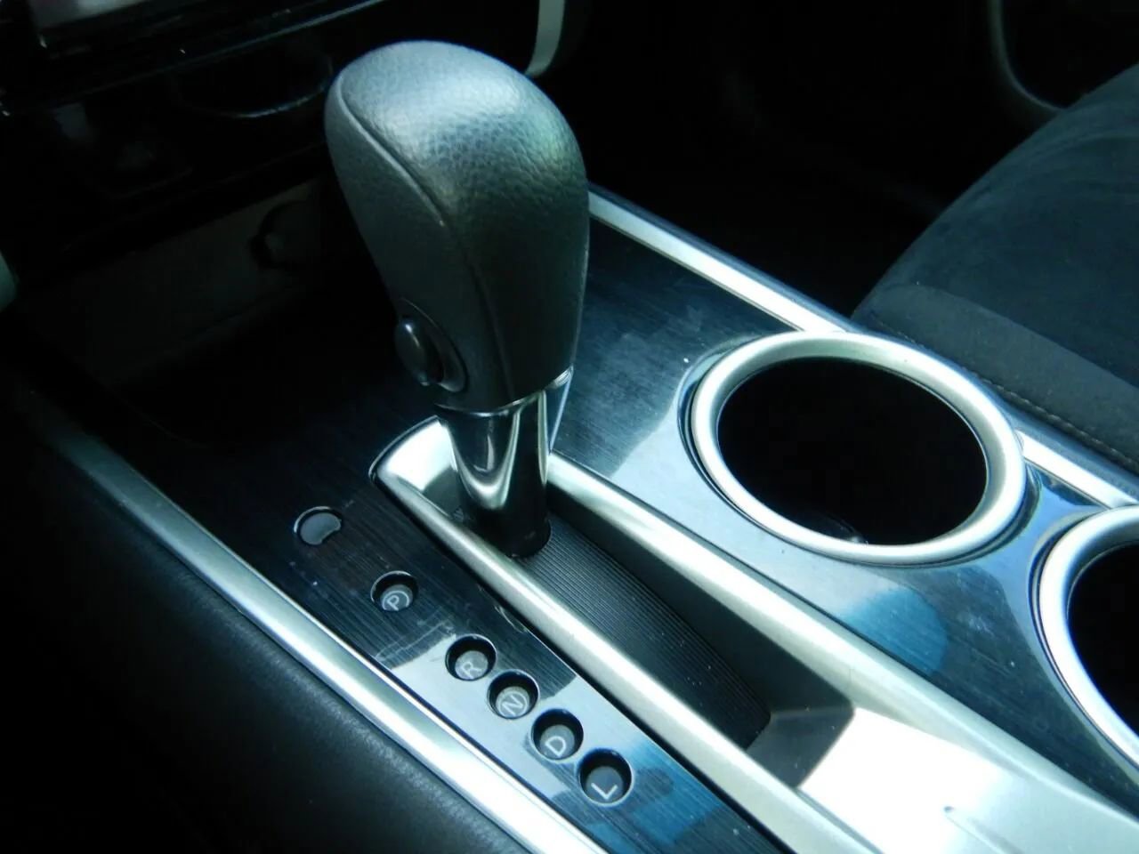 Used 2014 Nissan Pathfinder S image 28