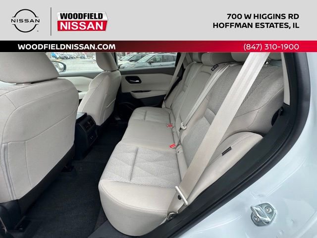 Certified 2025 Nissan Rogue SV image 30