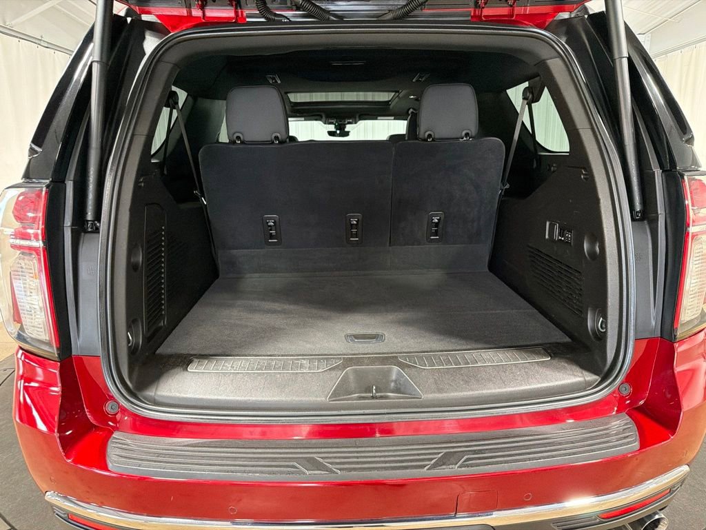 Certified 2021 Chevrolet Suburban Premier w/ Premium Package AWD/4WD image 8