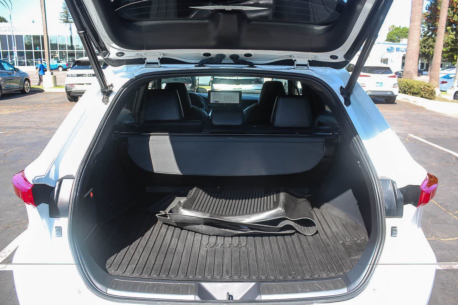Used 2023 Toyota Venza Limited AWD/4WD image 34
