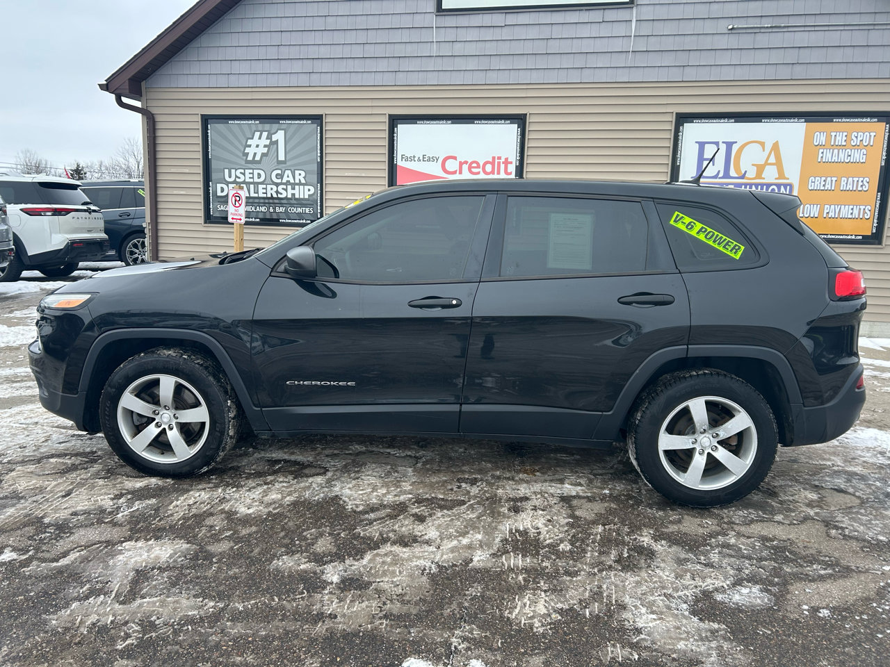 Used 2014 Jeep Cherokee Sport image 8
