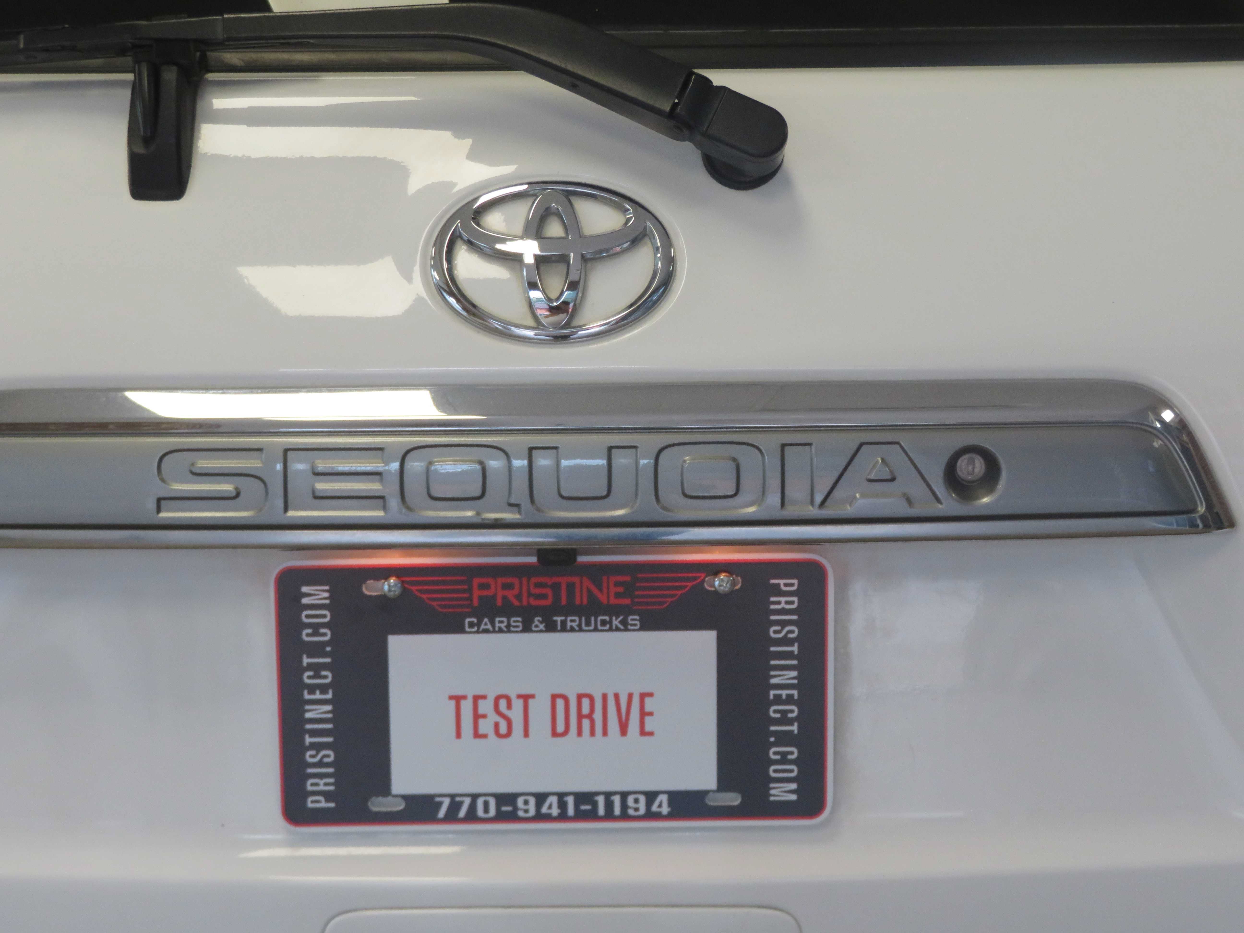Used 2018 Toyota Sequoia Limited w/ Safety & Convenience Package AWD/4WD image 59