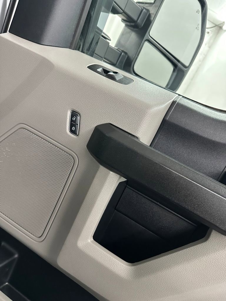 Used 2019 Ford F250 XL w/ STX Appearance Package image 29