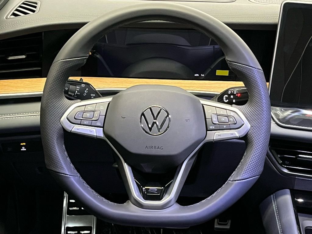 New 2026 Volkswagen Tiguan SEL R-Line image 9