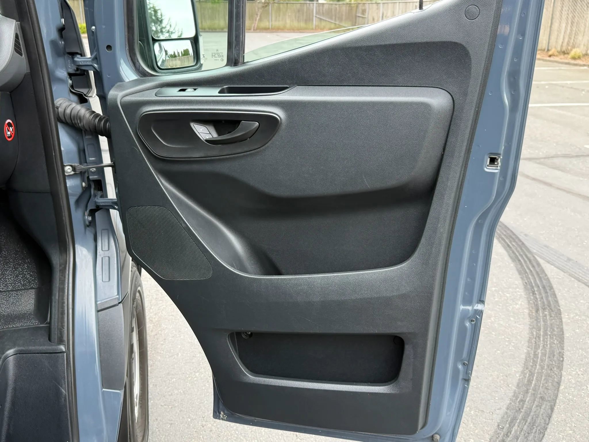 Used 2019 Mercedes-Benz Sprinter 144 image 21