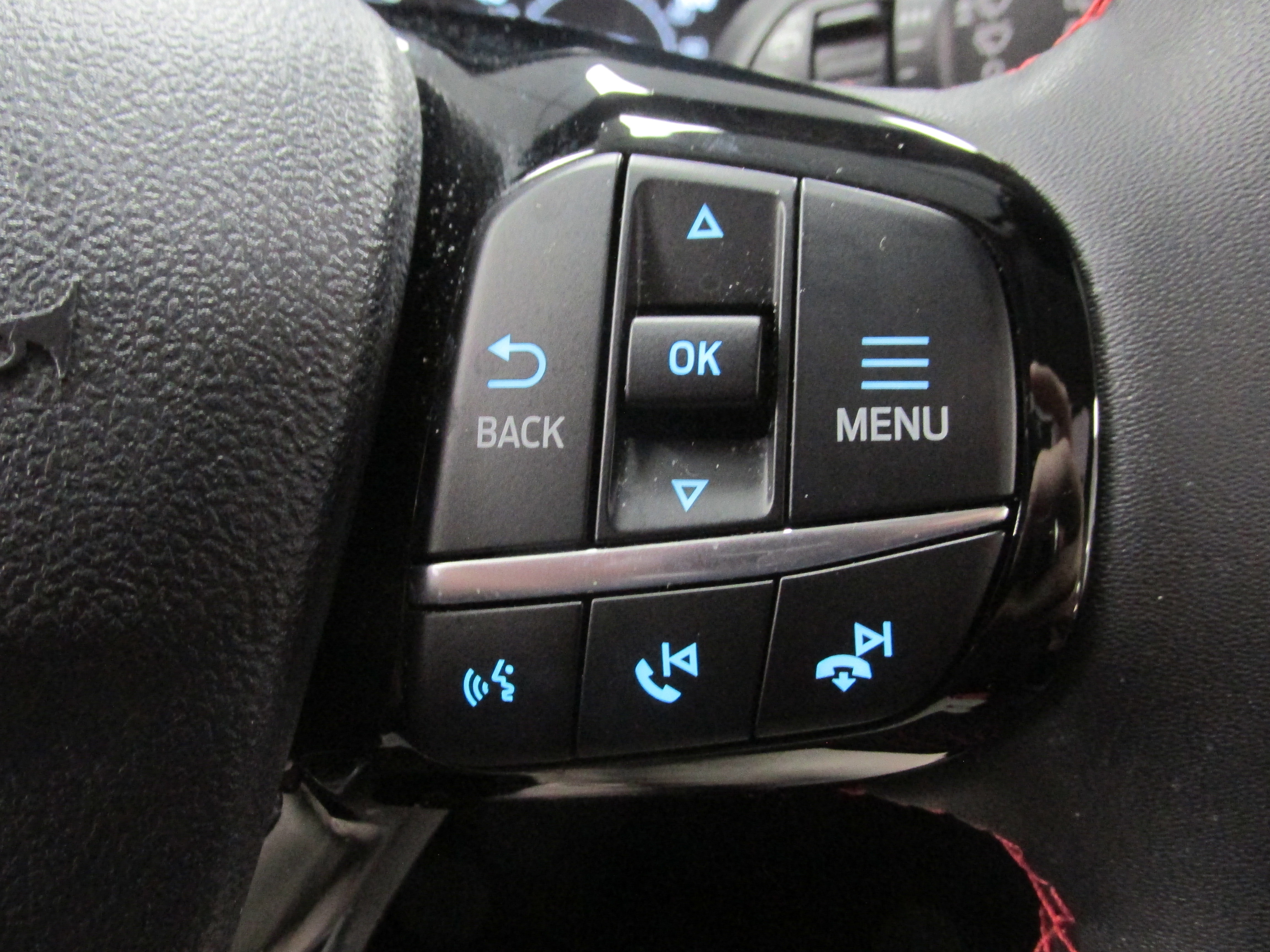 Used 2022 Ford Escape SEL w/ SEL Stealth AWD Package image 34