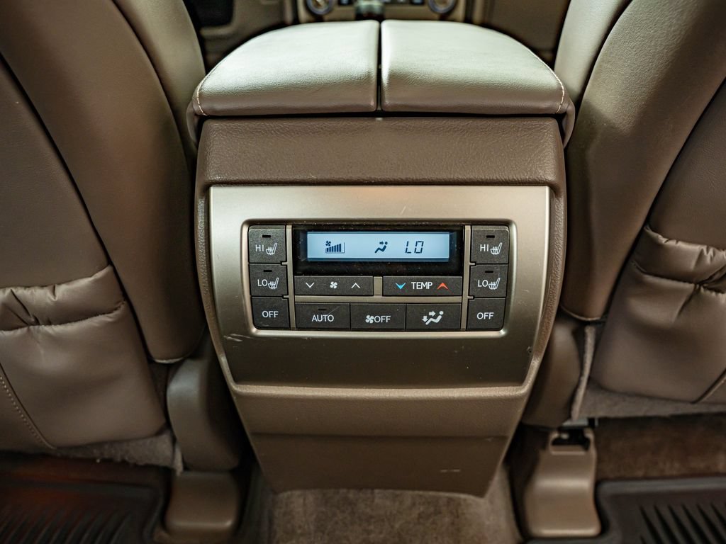 Used 2014 Lexus GX 460 w/ Premium Package AWD/4WD image 37