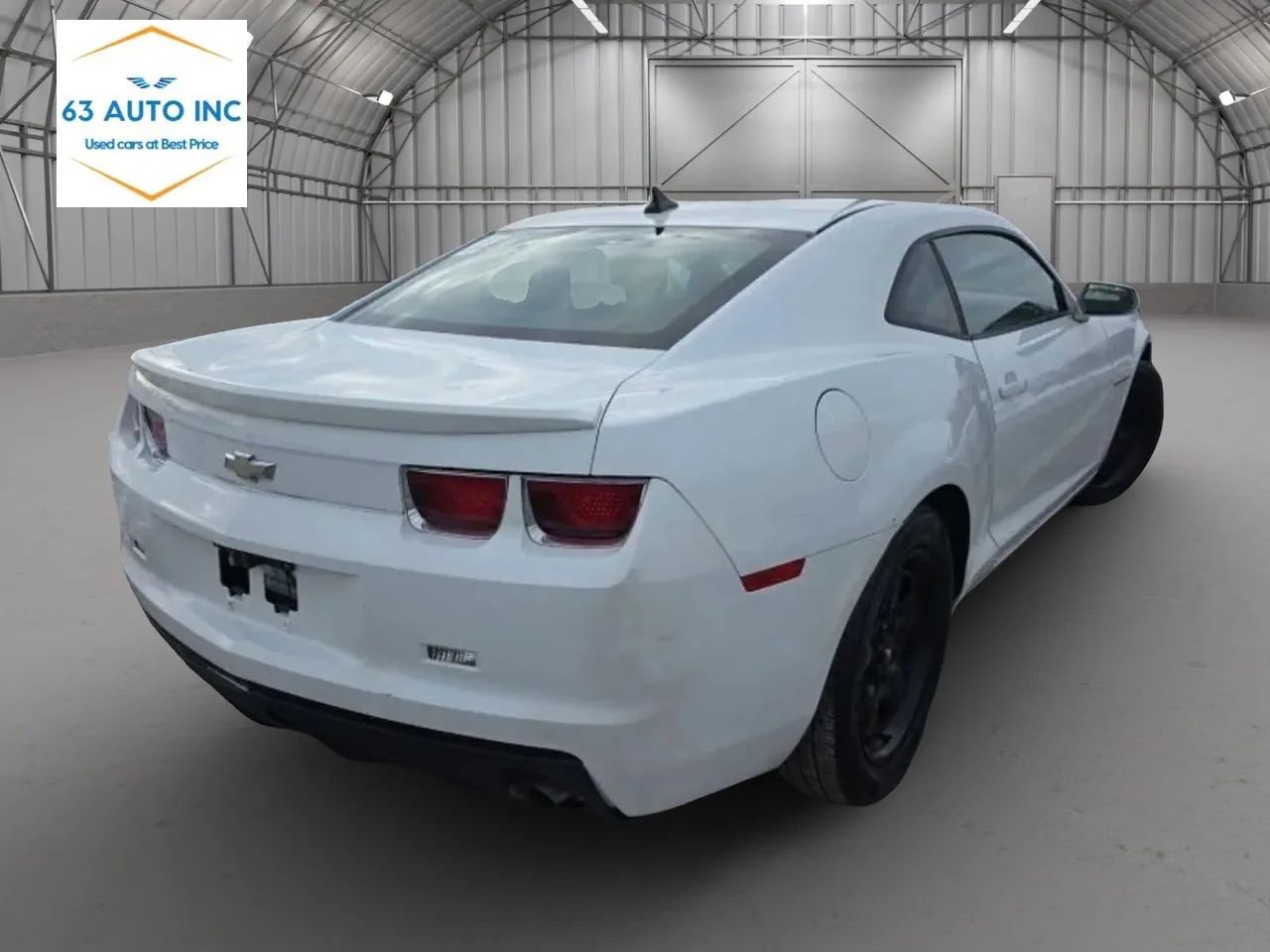 Used 2013 Chevrolet Camaro LS RWD image 2