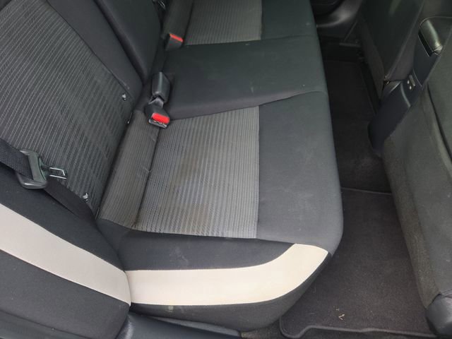 Used 2020 Nissan Versa SV w/ Trunk Package image 26