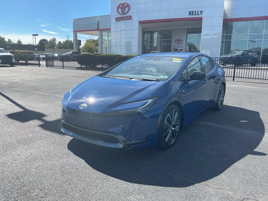 Certified 2024 Toyota Prius XLE FWD image 1