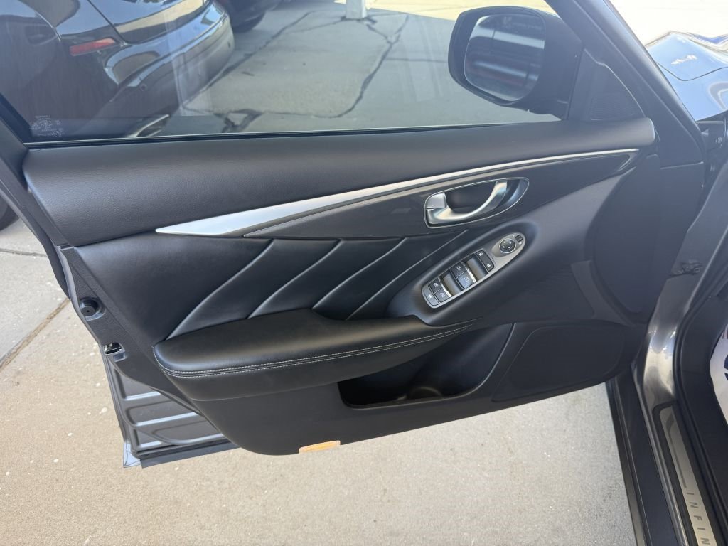 Used 2019 INFINITI Q50 Pure image 11