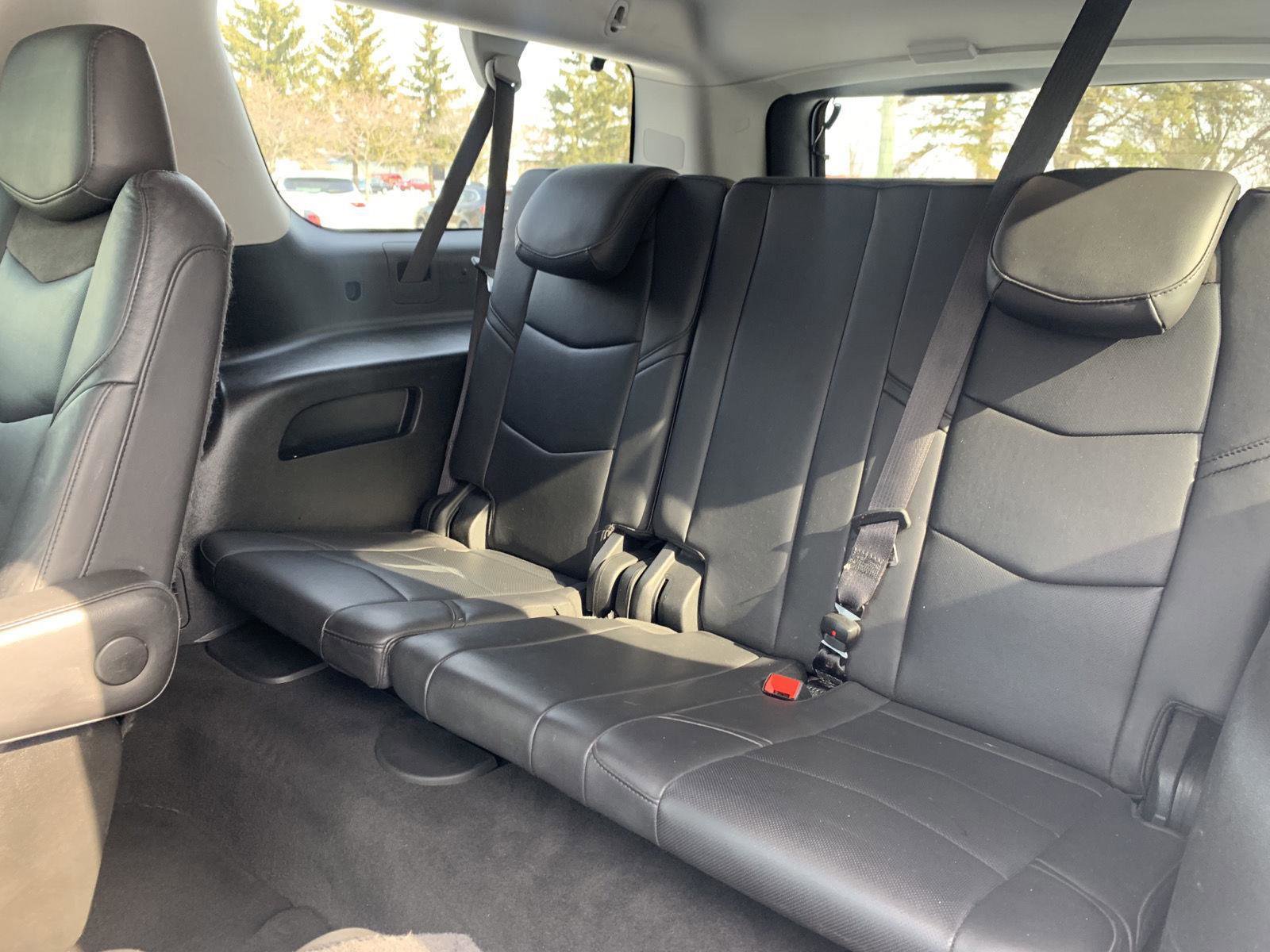 Used 2020 Cadillac Escalade ESV Luxury image 36