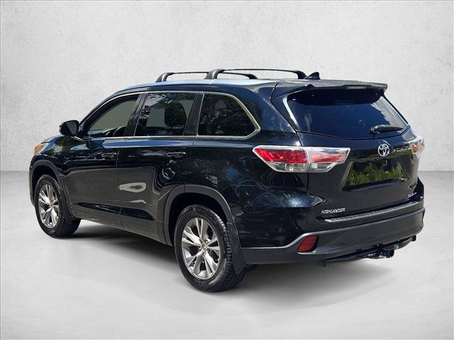 Used 2014 Toyota Highlander XLE AWD/4WD image 8