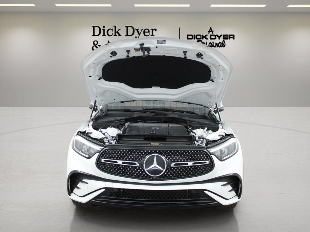 Used 2024 Mercedes-Benz GLC 300 image 37