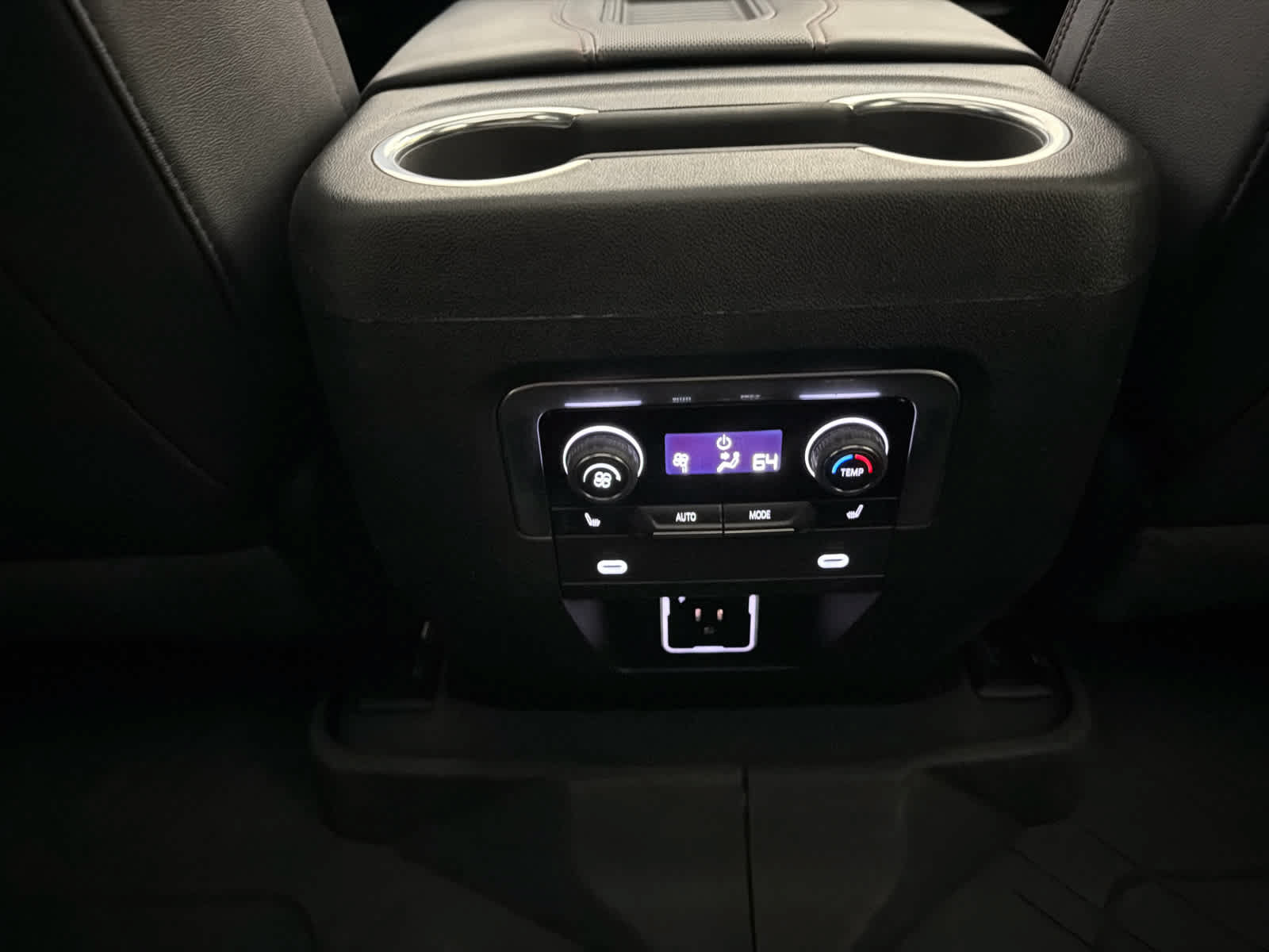 Used 2022 Chevrolet Tahoe RST w/ Luxury Package AWD/4WD image 22