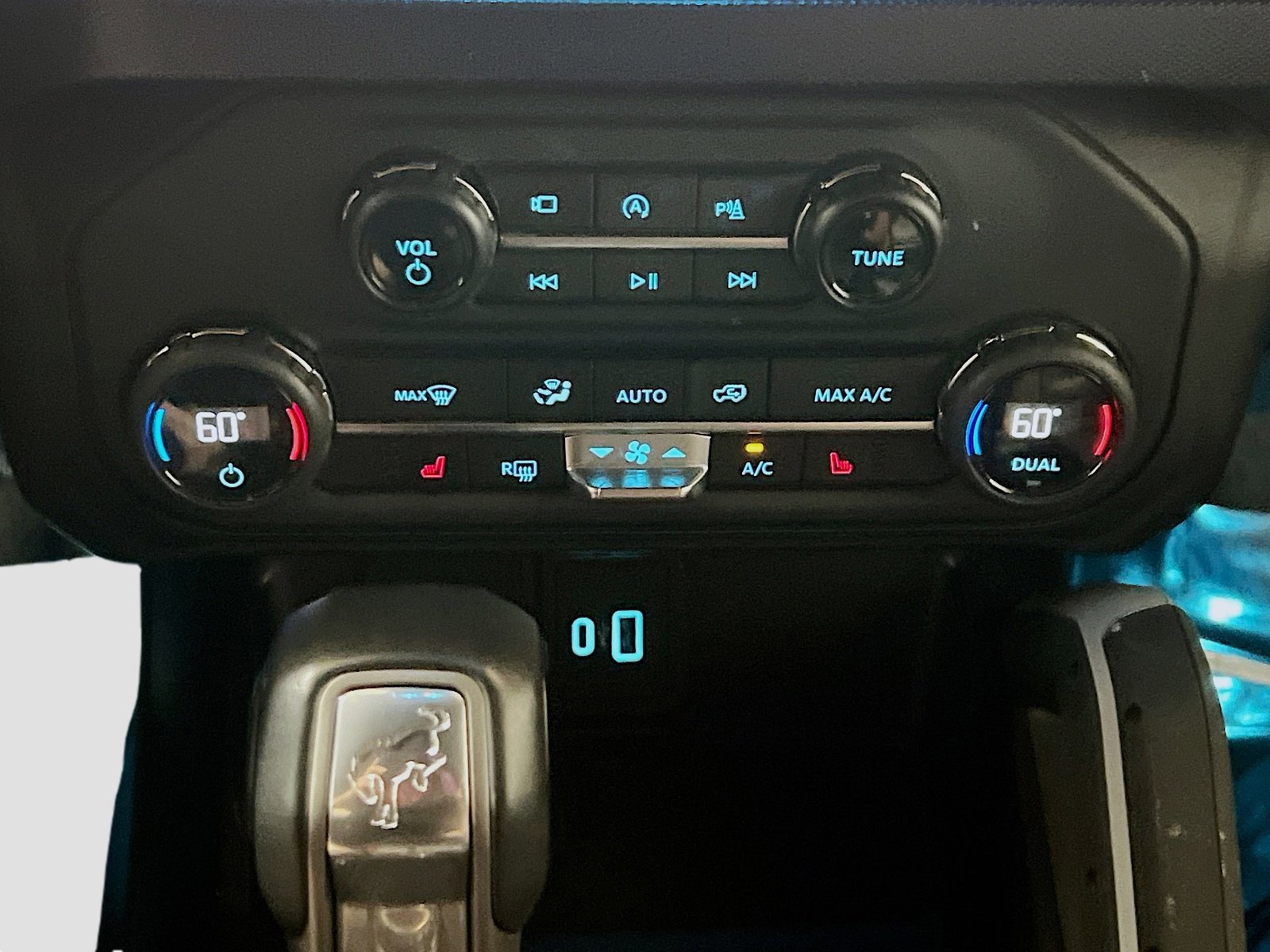 Used 2023 Ford Bronco Outer Banks image 12