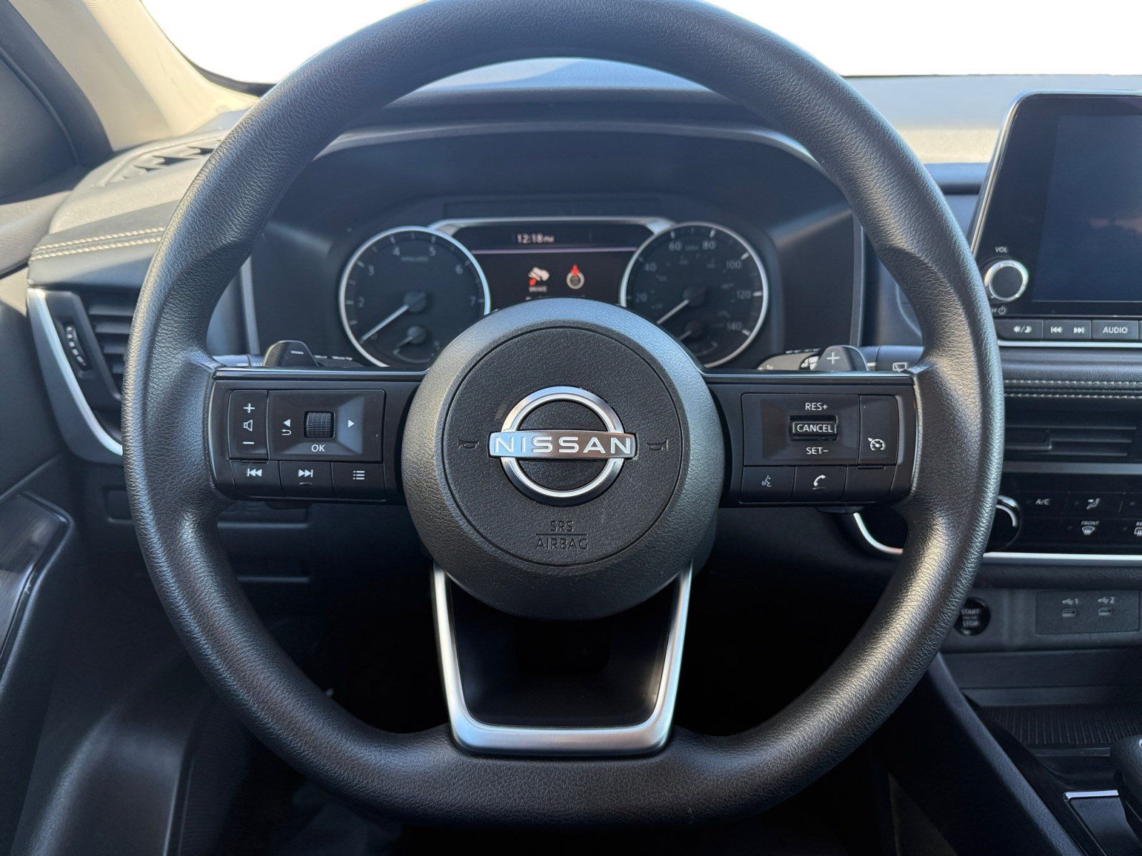 Used 2024 Nissan Rogue S AWD/4WD image 11