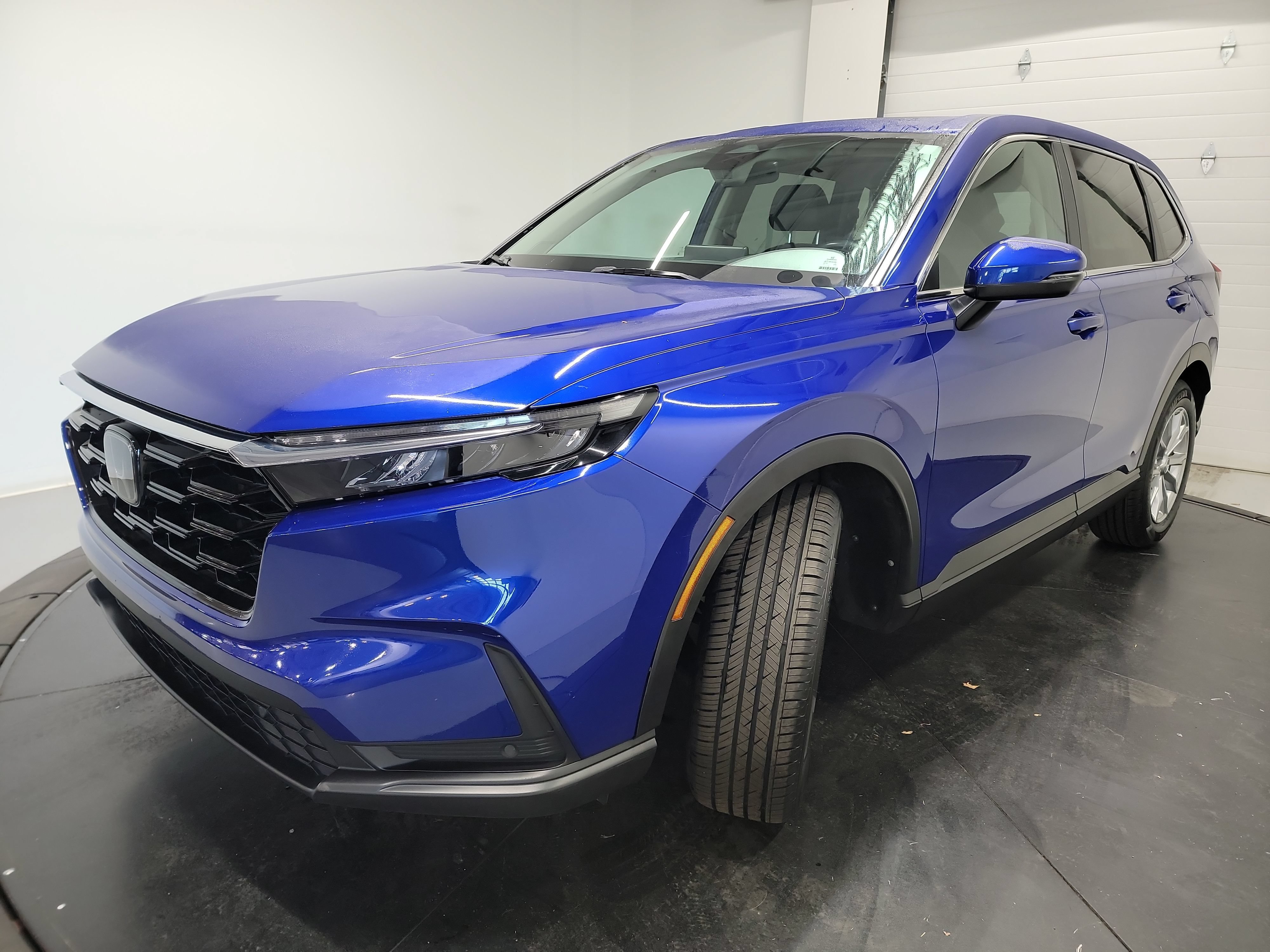 Used 2025 Honda CR-V EX-L image 3