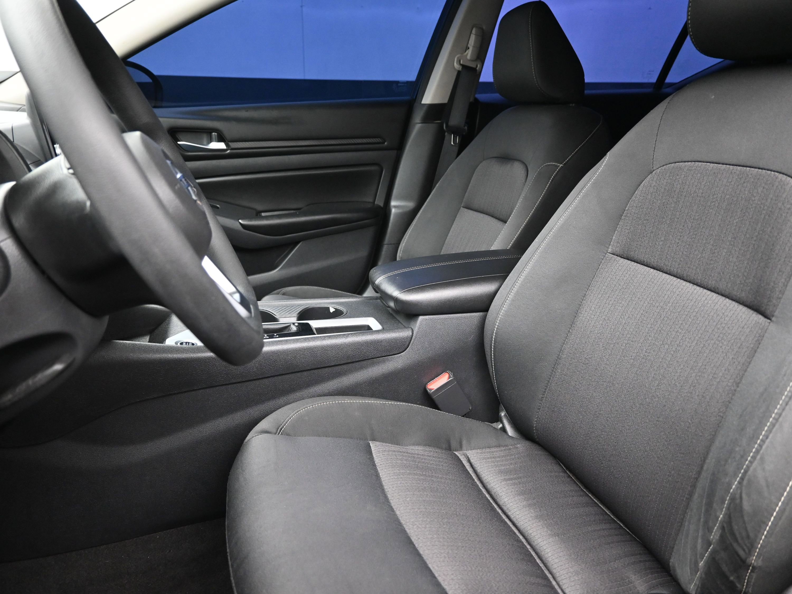 Used 2022 Nissan Altima 2.5 S FWD image 11