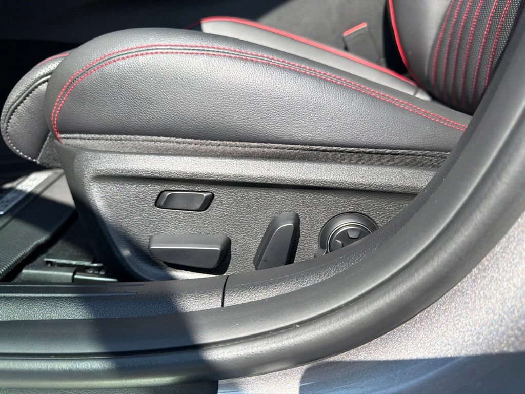Used 2026 Genesis G70 3.3T Sport Prestige AWD/4WD image 9