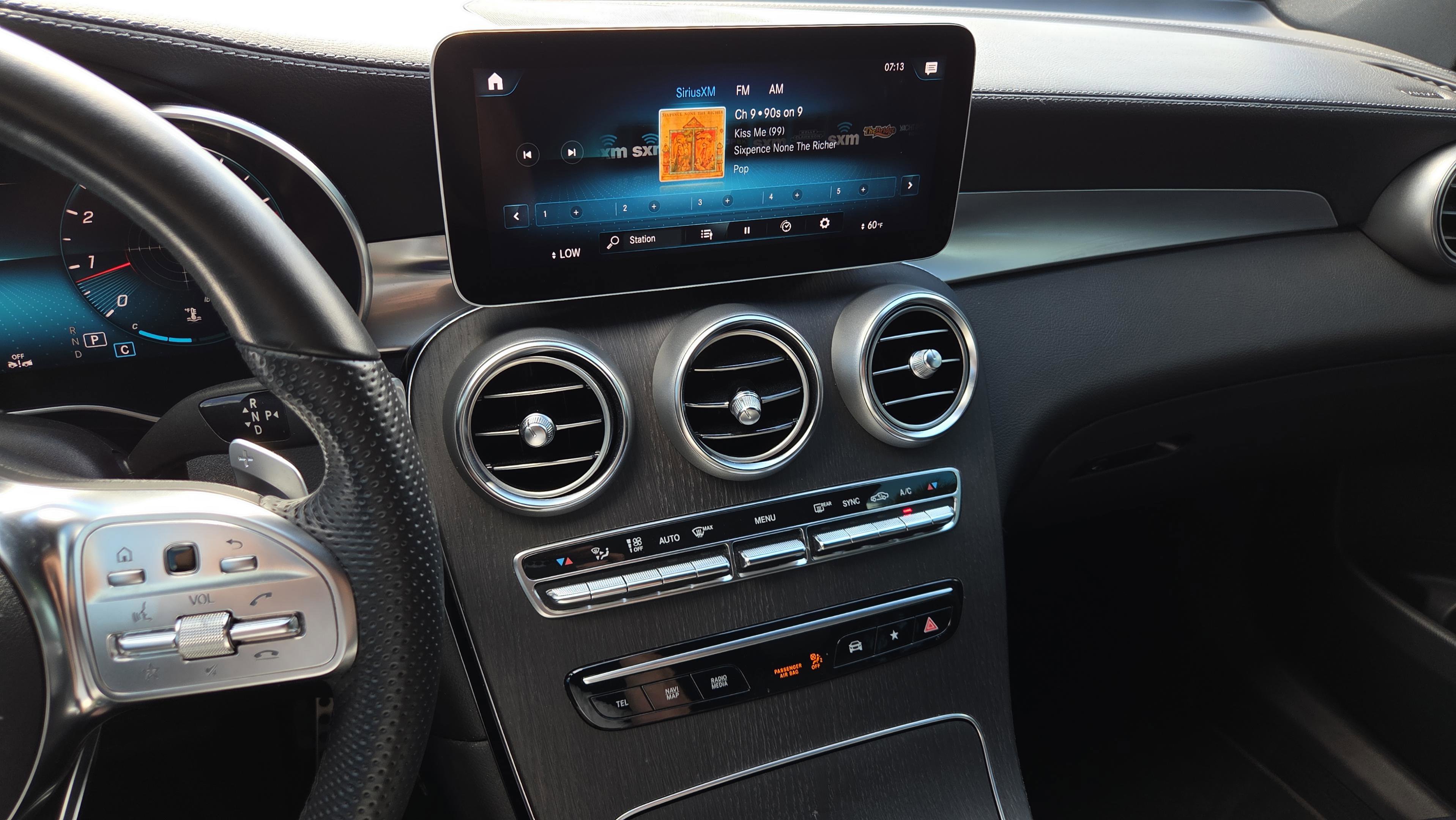 Used 2023 Mercedes-Benz GLC 300 4MATIC Coupe image 24