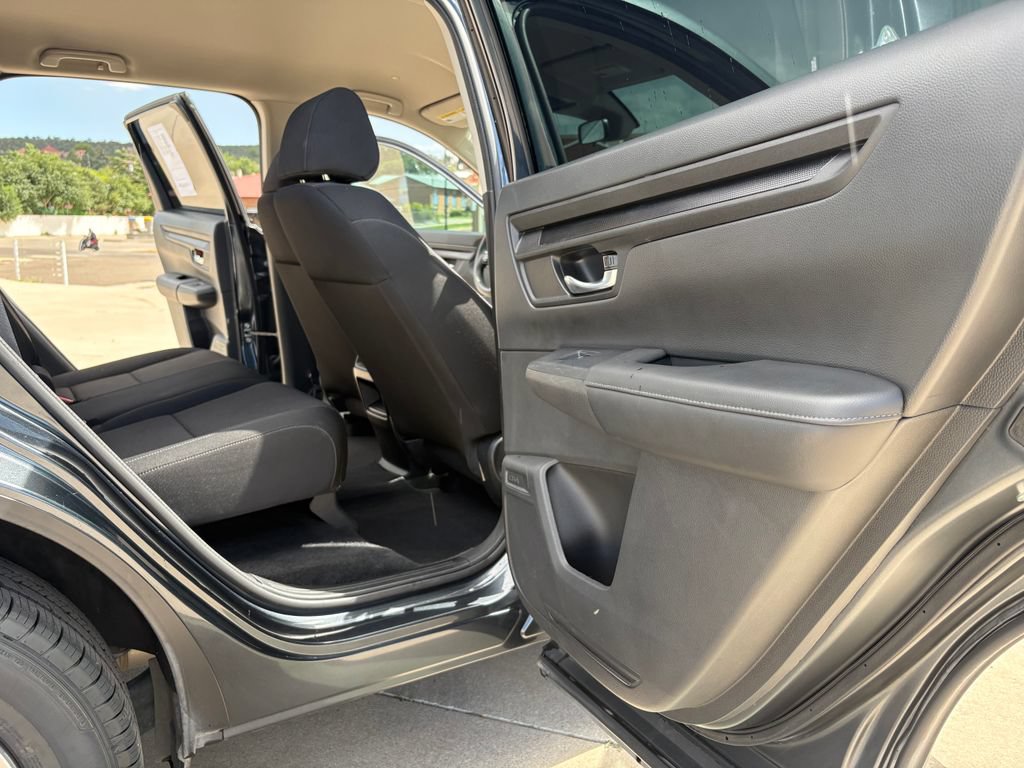 Used 2023 Honda CR-V LX image 10