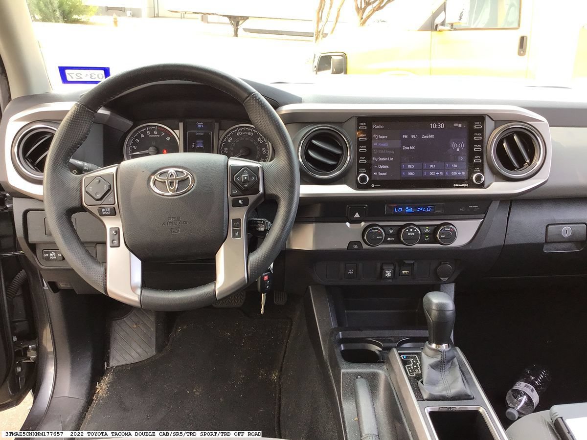 Used 2022 Toyota Tacoma SR5 RWD image 13