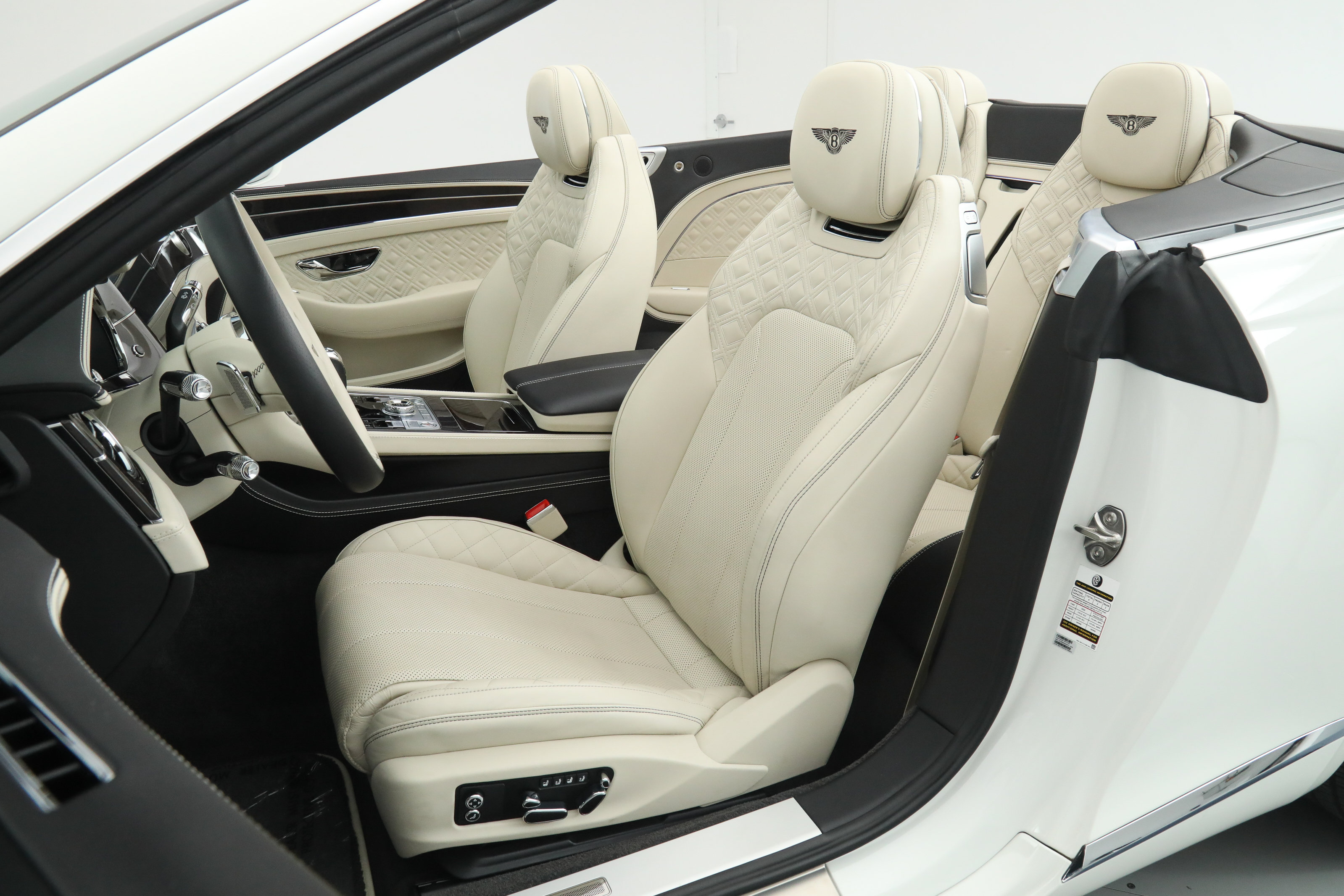 Used 2022 Bentley Continental GT AWD/4WD image 22