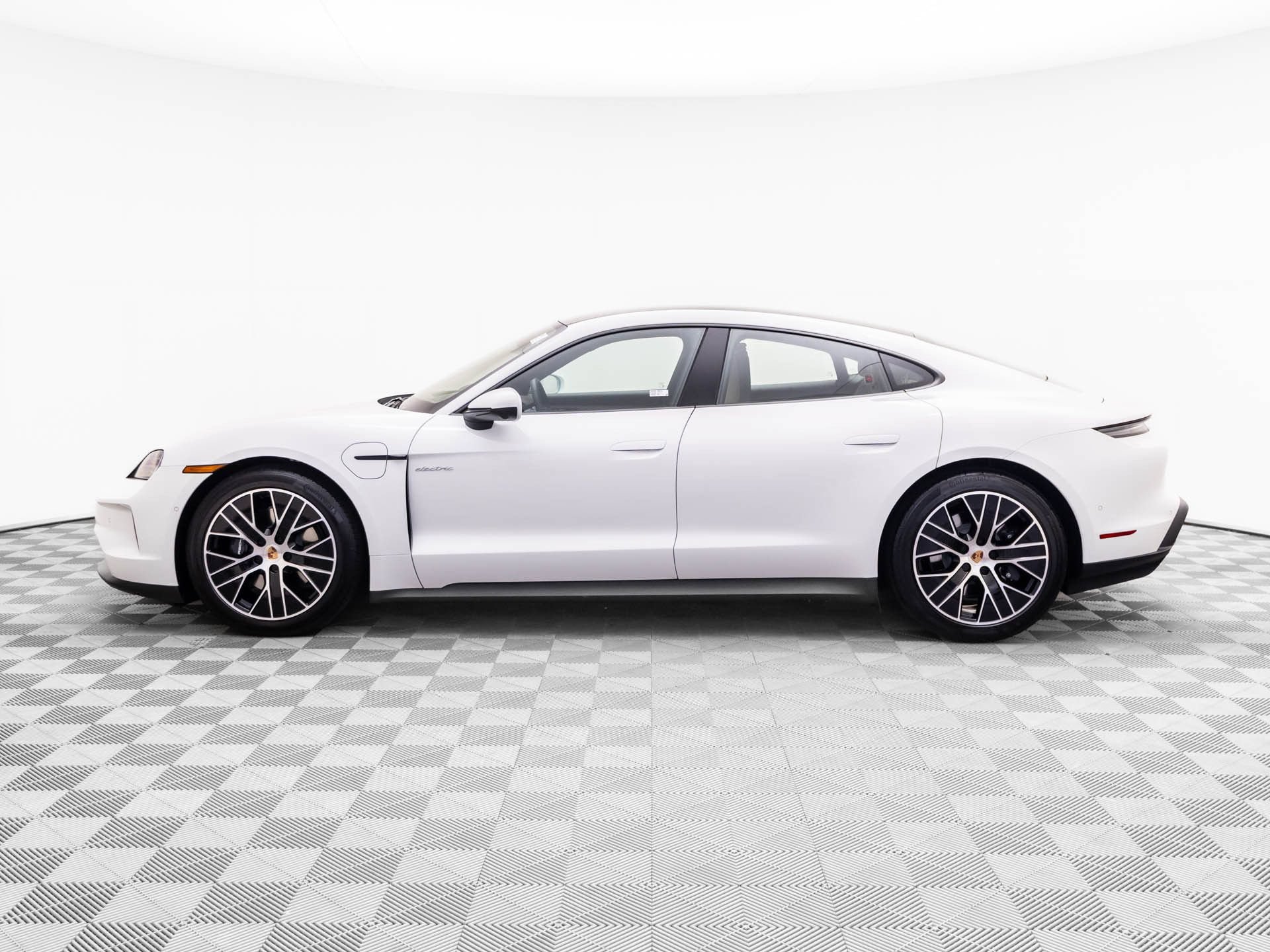 New 2026 Porsche Taycan AWD/4WD image 2