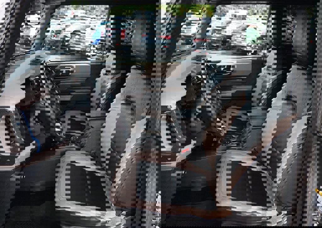 Used 2023 Ford Bronco Wildtrak image 16