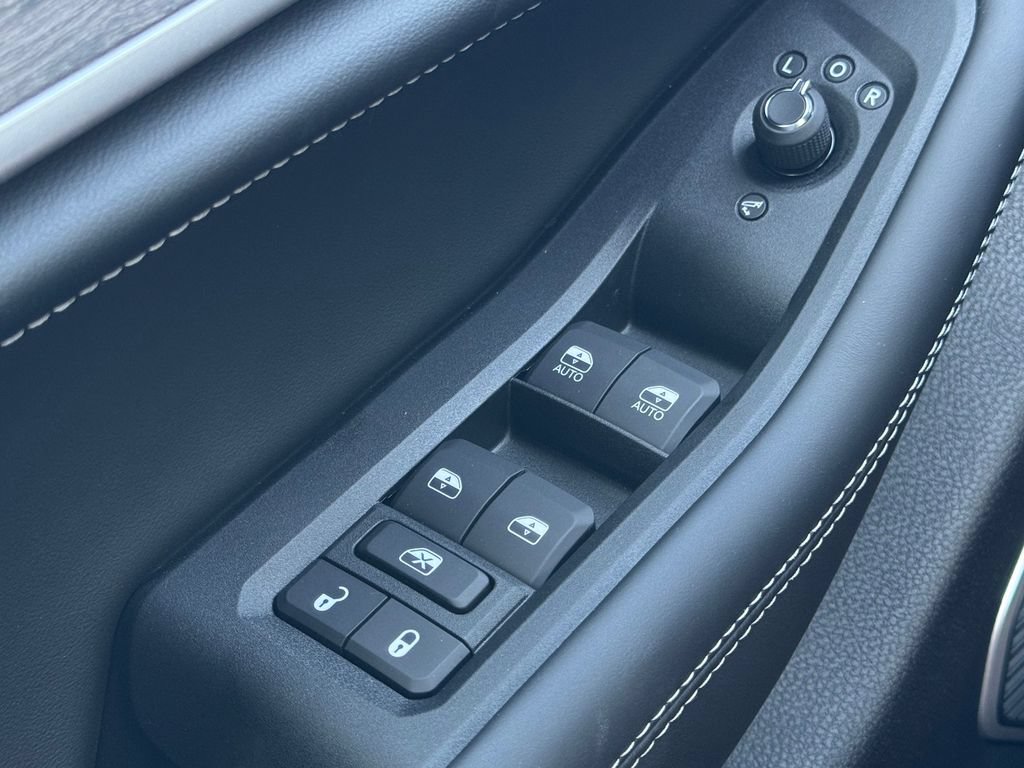 New 2027 Jeep Grand Cherokee Limited AWD/4WD image 27