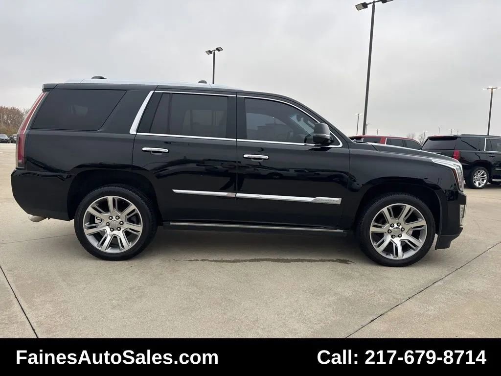 Used 2015 Cadillac Escalade Premium image 26