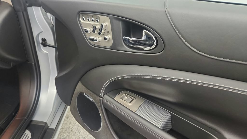 Used 2010 Jaguar XKR R RWD image 25