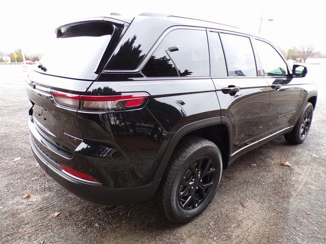 New 2026 Jeep Grand Cherokee Altitude AWD/4WD image 4