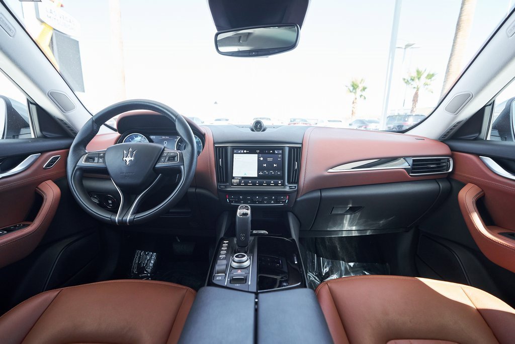 Used 2022 Maserati Levante GT image 32