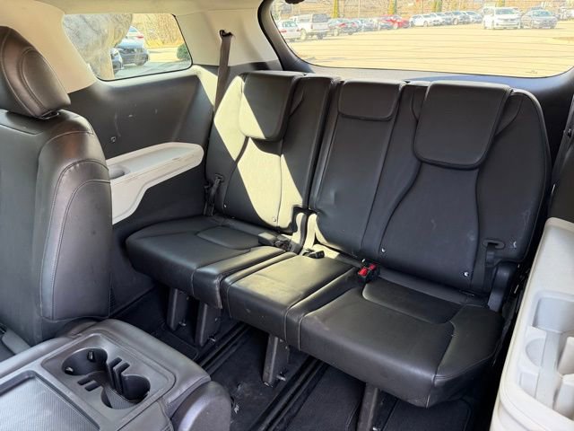 Used 2022 Kia Carnival LX image 34