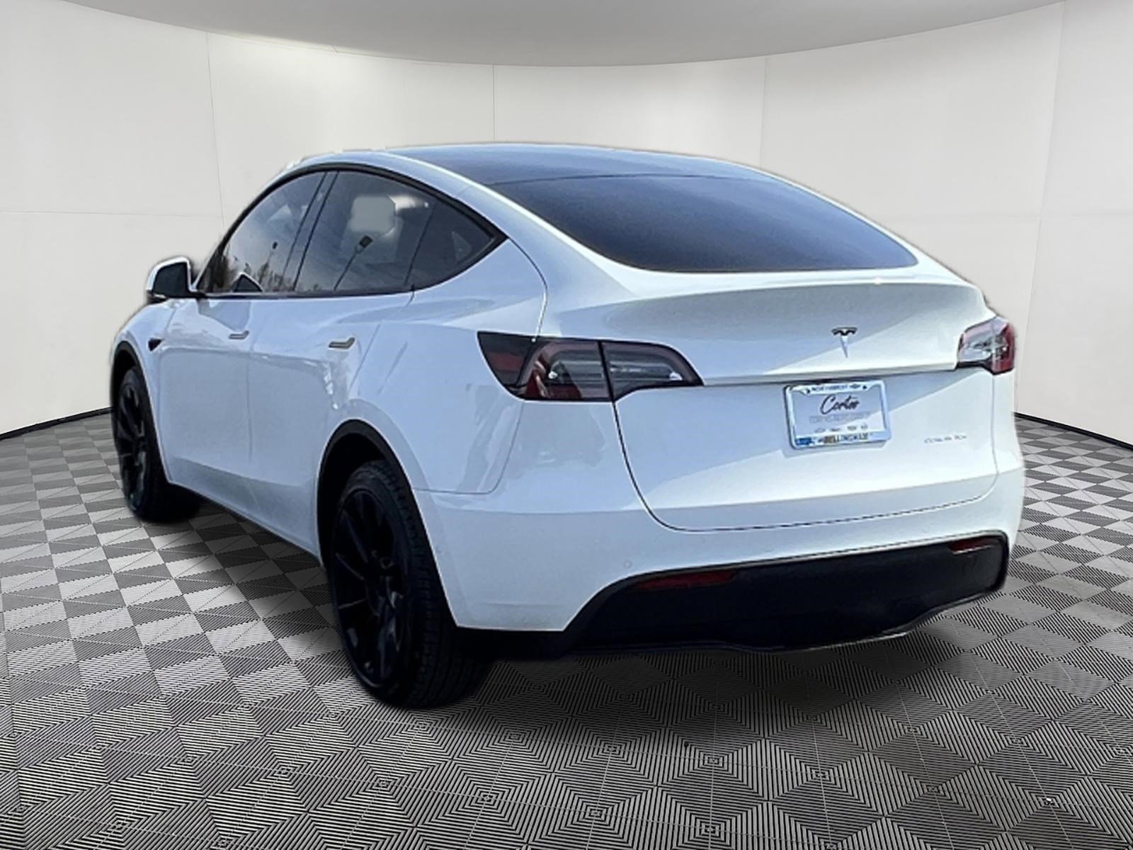 Used 2020 Tesla Model Y Long Range image 4