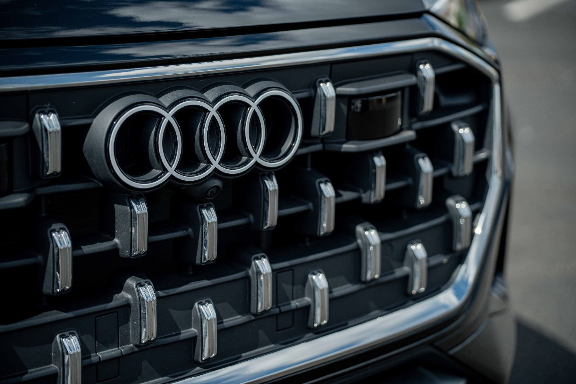 Certified 2024 Audi Q8 Premium Plus w/ Premium Plus Package image 3