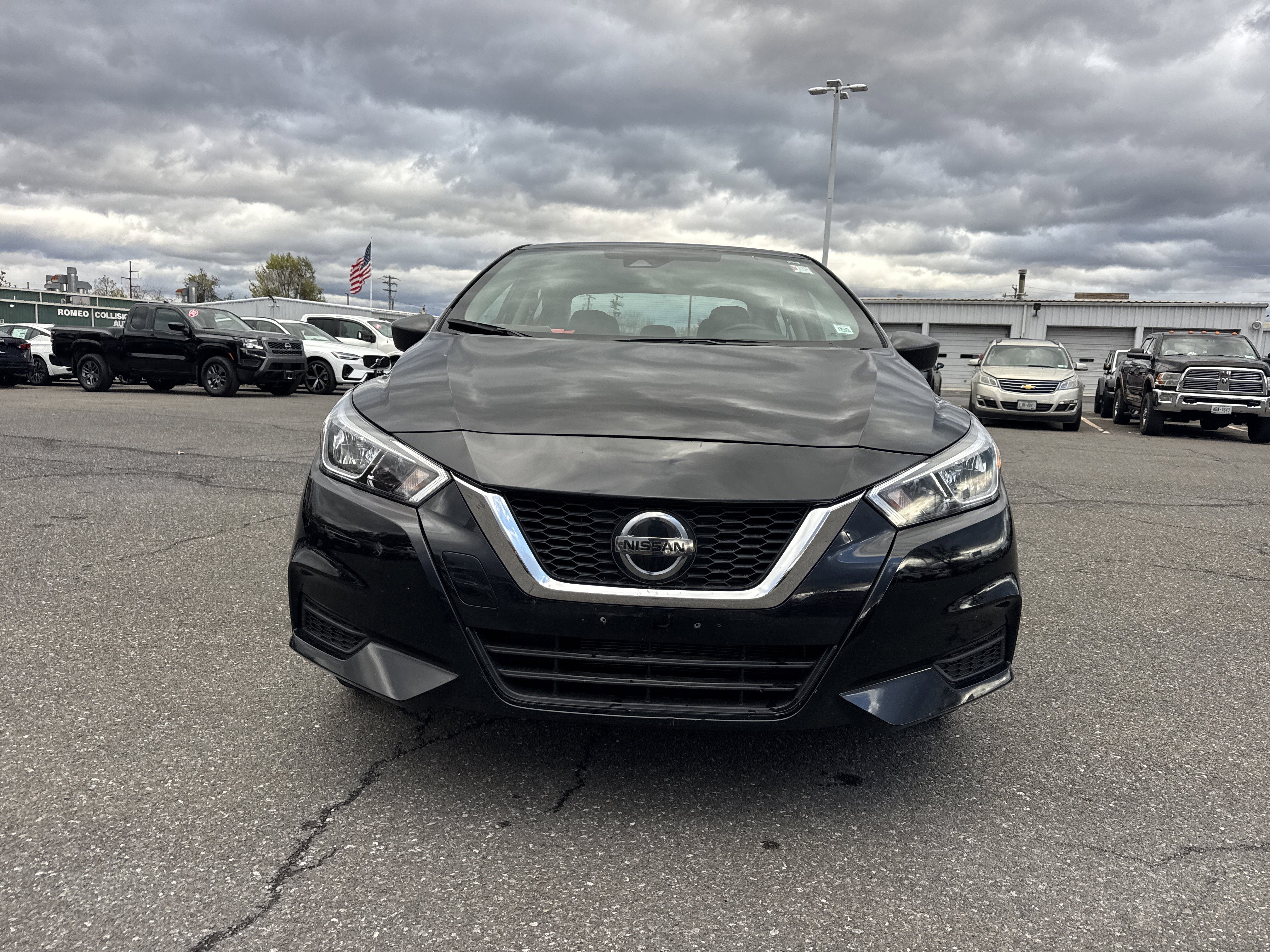 Certified 2022 Nissan Versa S image 2