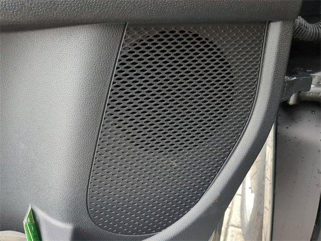 New 2025 Volkswagen ID. Buzz Pro S Plus image 18