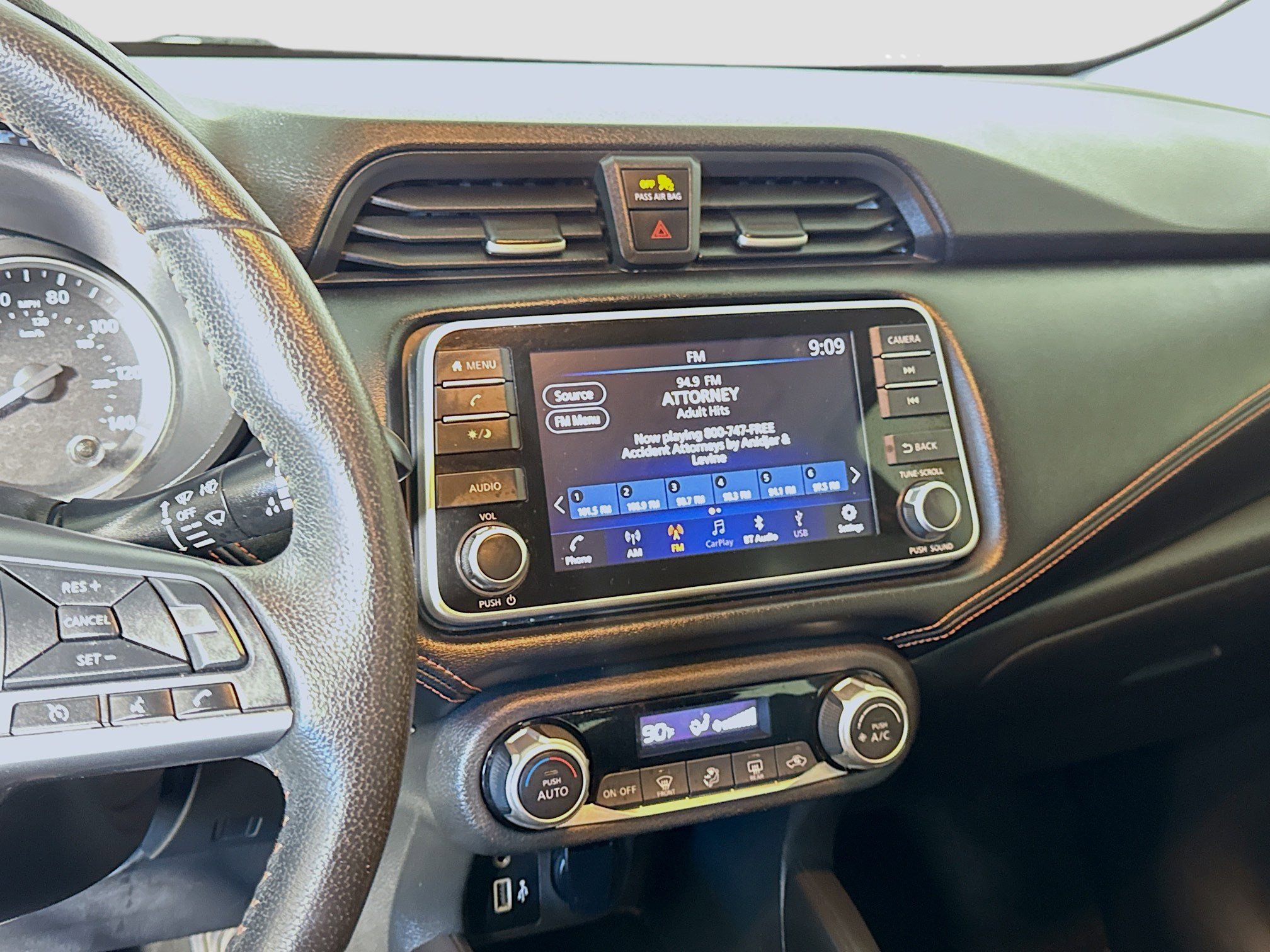 Used 2020 Nissan Versa SR image 18