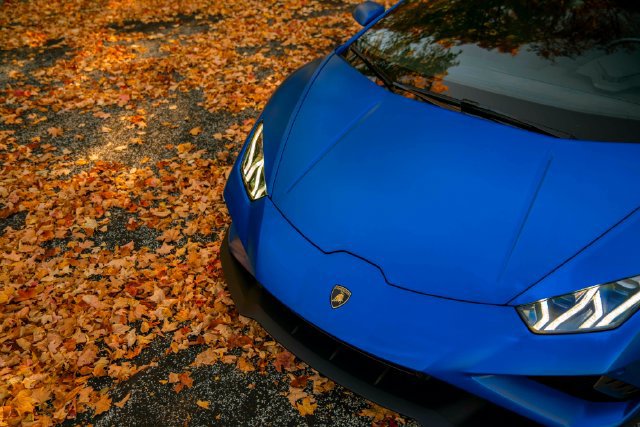Used 2022 Lamborghini Huracan EVO RWD image 30