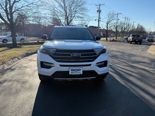 Used 2022 Ford Explorer XLT w/ Equipment Group 202A image 8