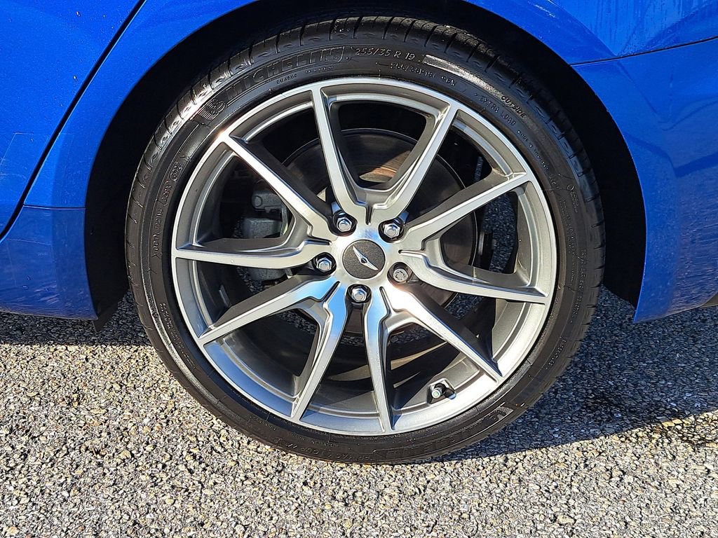 Used 2023 Genesis G70 2.0T image 5