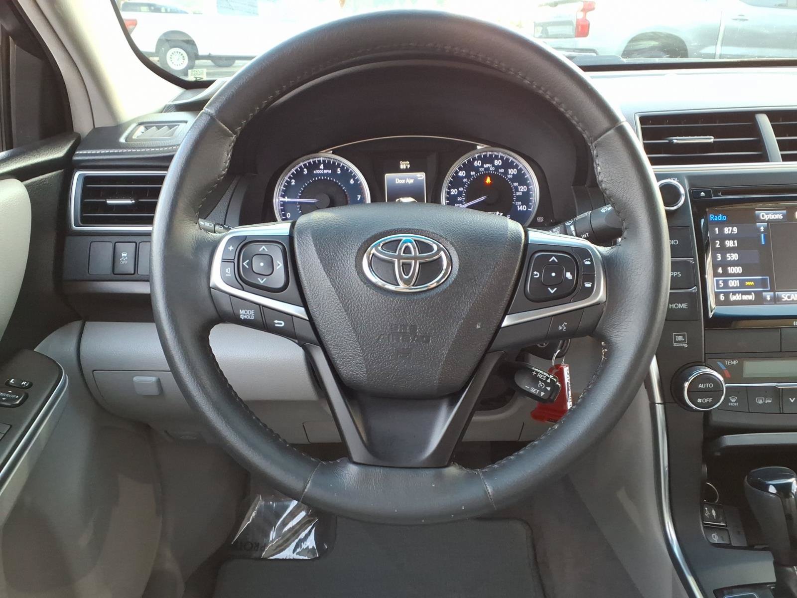 Certified 2017 Toyota Camry XLE FWD image 12