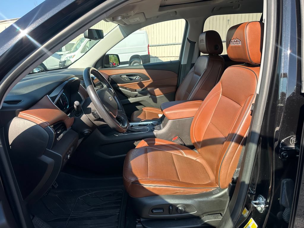 Used 2018 Chevrolet Traverse High Country AWD/4WD image 19