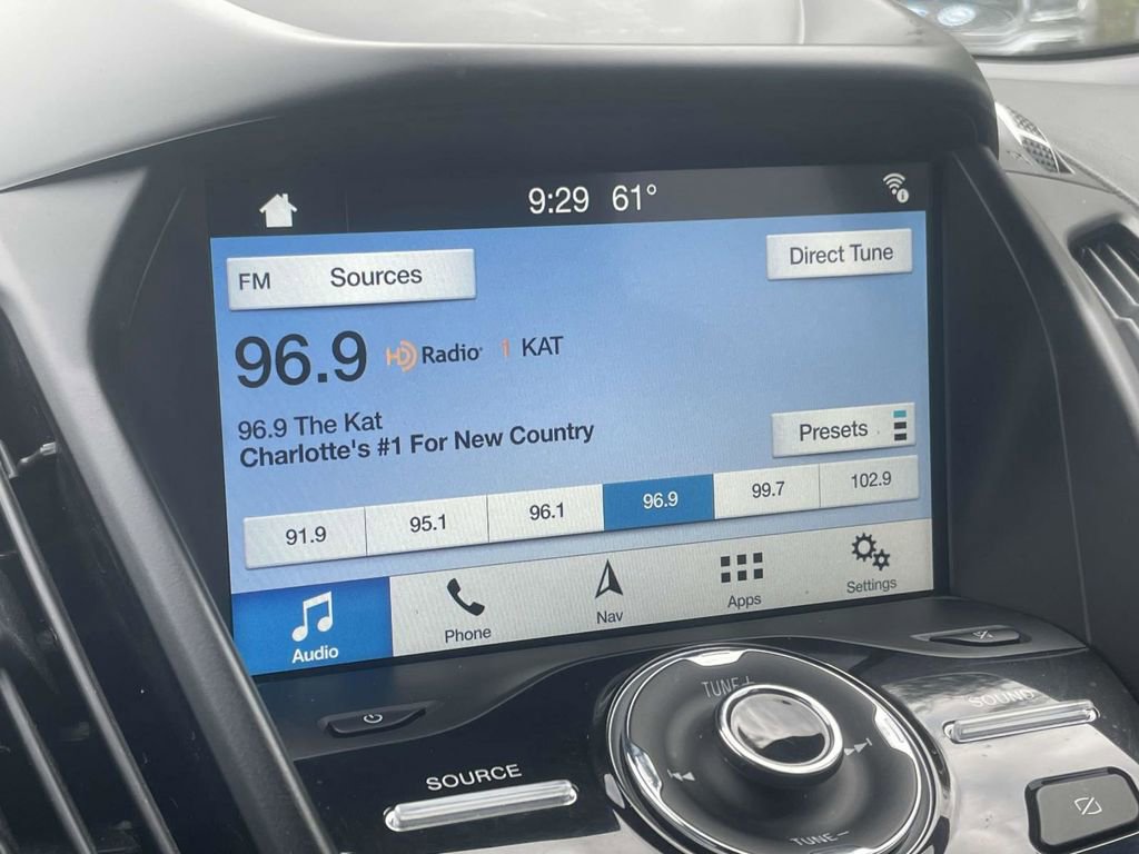 Used 2019 Ford Escape Titanium image 35