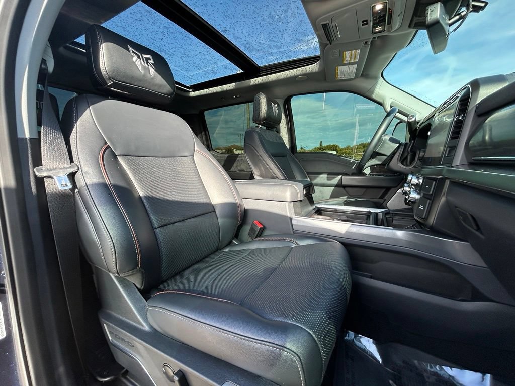 Used 2024 Ford F250 Lariat w/ Lariat Ultimate Package AWD/4WD image 31