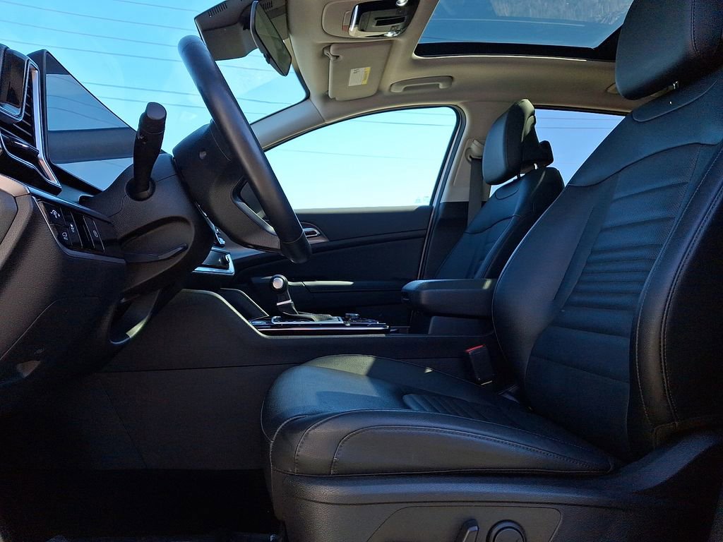 Certified 2023 Kia Sportage SX image 12