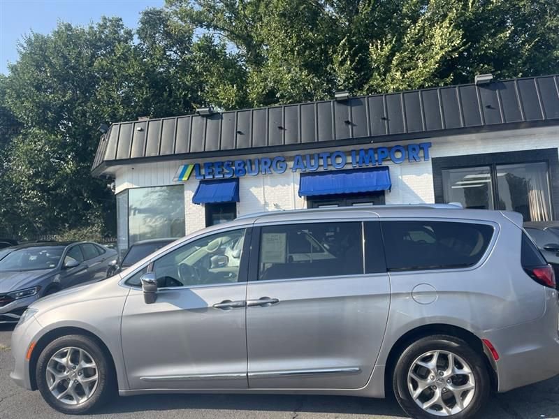 Used 2018 Chrysler Pacifica Limited FWD image 7